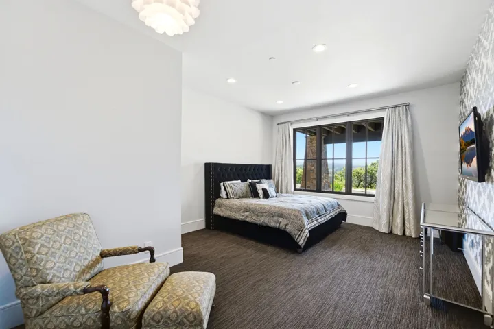 717 W Moose Hill Rd, Park City, Utah 84098