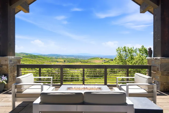 717 W Moose Hill Rd, Park City, Utah 84098