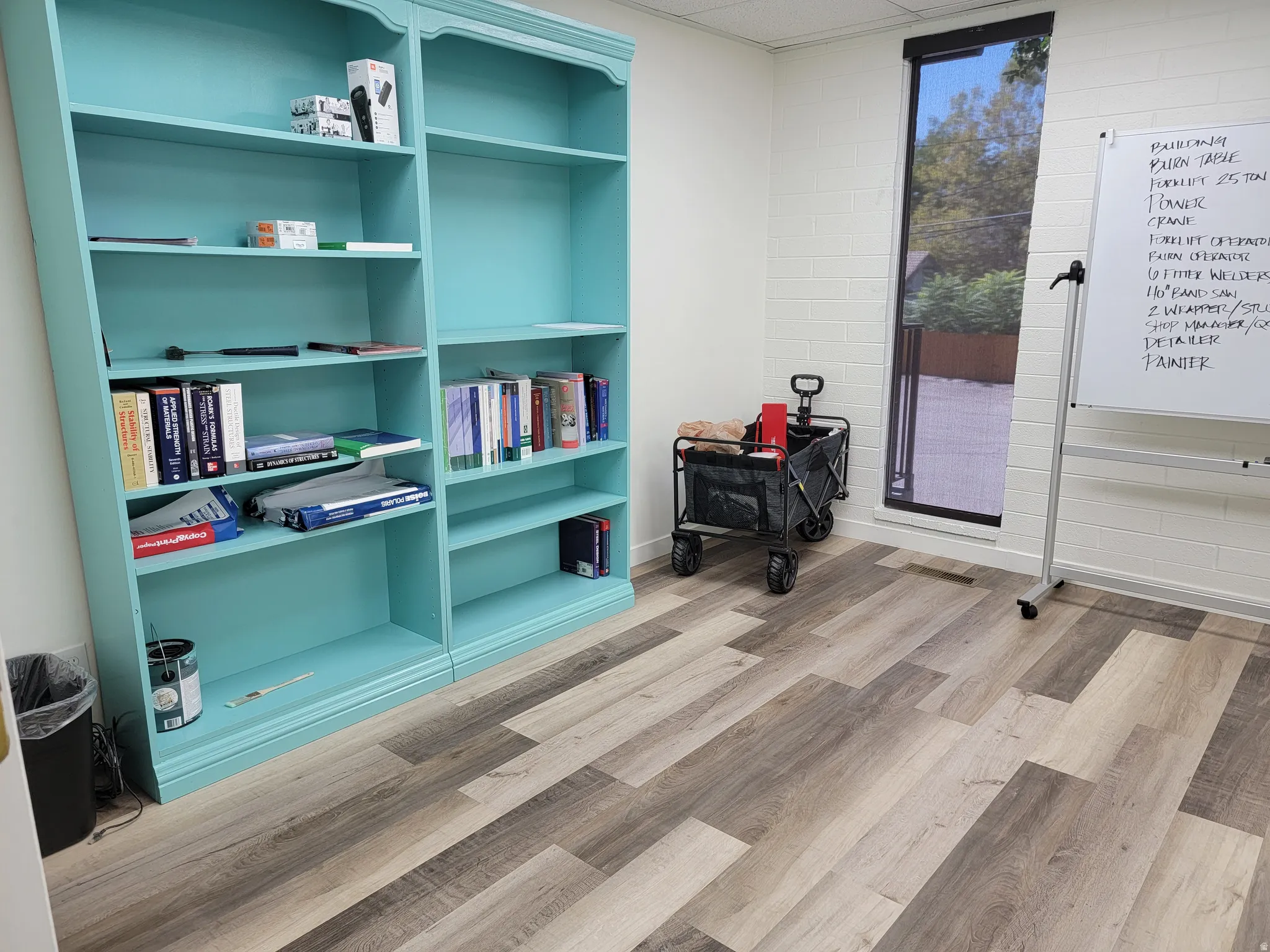 Large room that could be subdivided for additional offices or cubicals