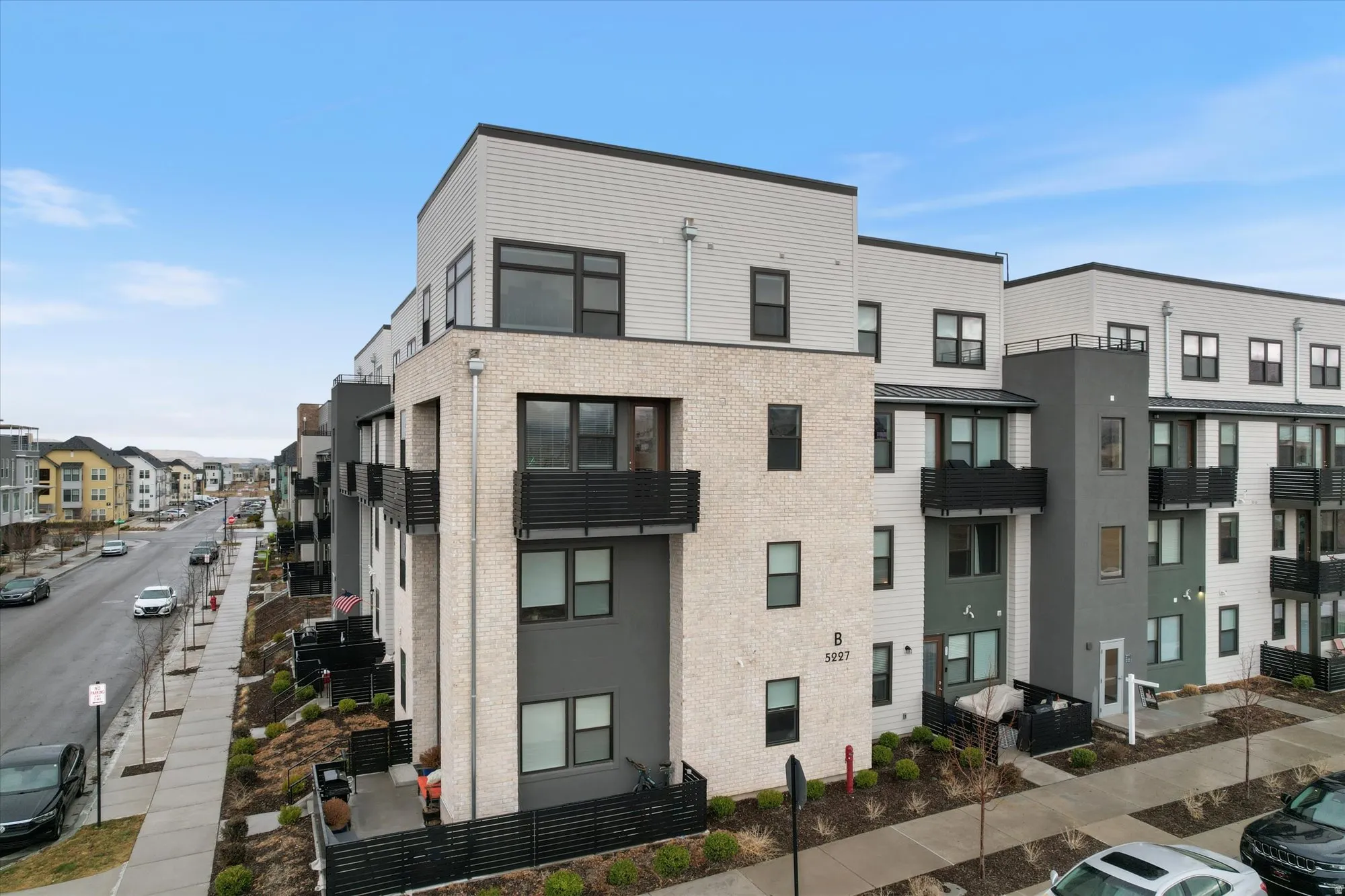 View of apartment building / complex