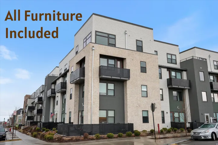 View of apartment building / complex