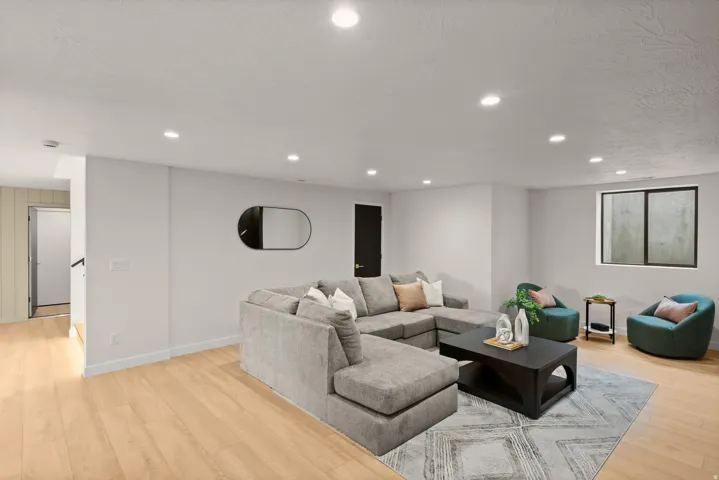 1332 S Canterbury Dr, Salt Lake City, Utah 84108