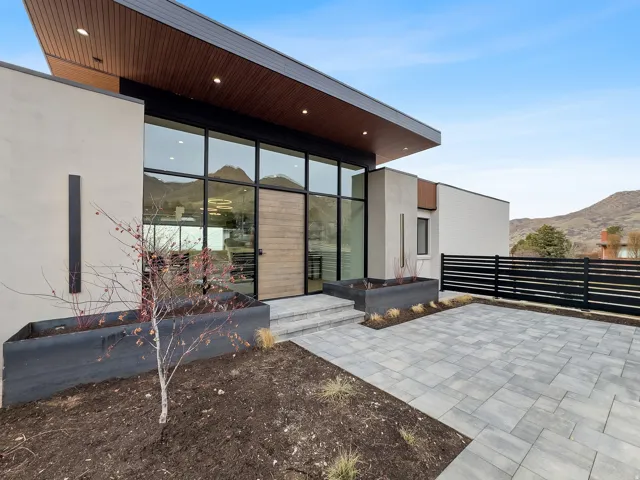 1332 S Canterbury Dr, Salt Lake City, Utah 84108