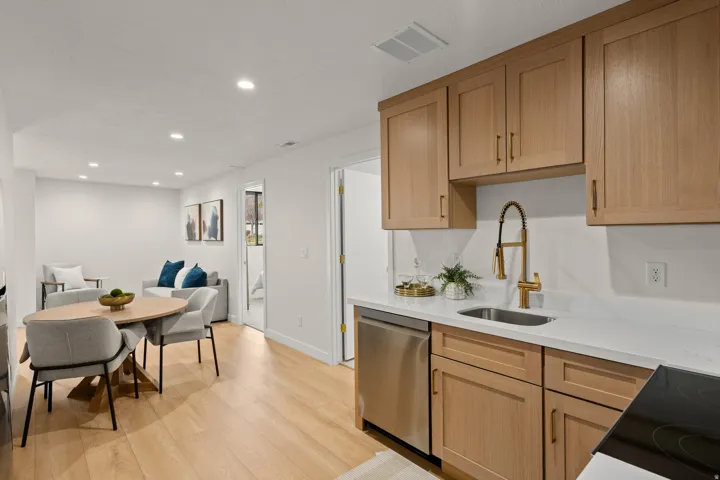 1332 S Canterbury Dr, Salt Lake City, Utah 84108