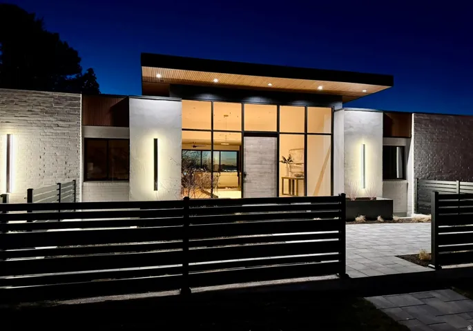1332 S Canterbury Dr, Salt Lake City, Utah 84108