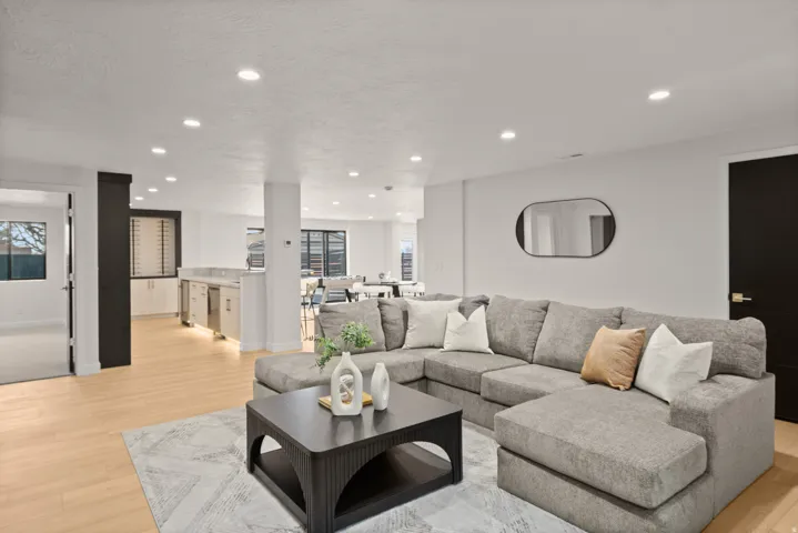 1332 S Canterbury Dr, Salt Lake City, Utah 84108
