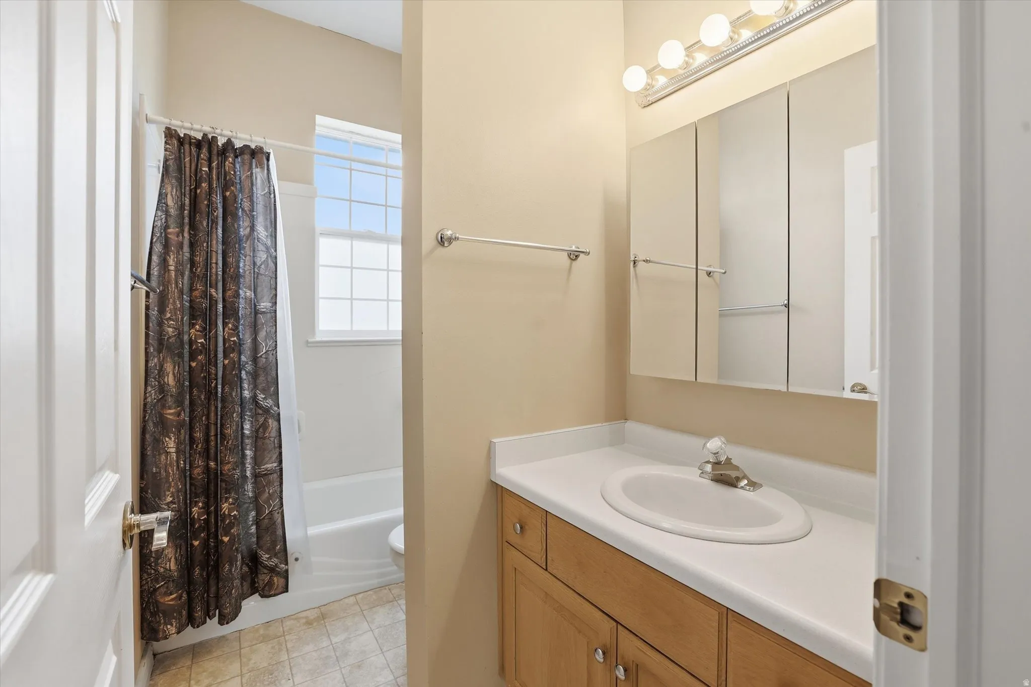 Full bathroom