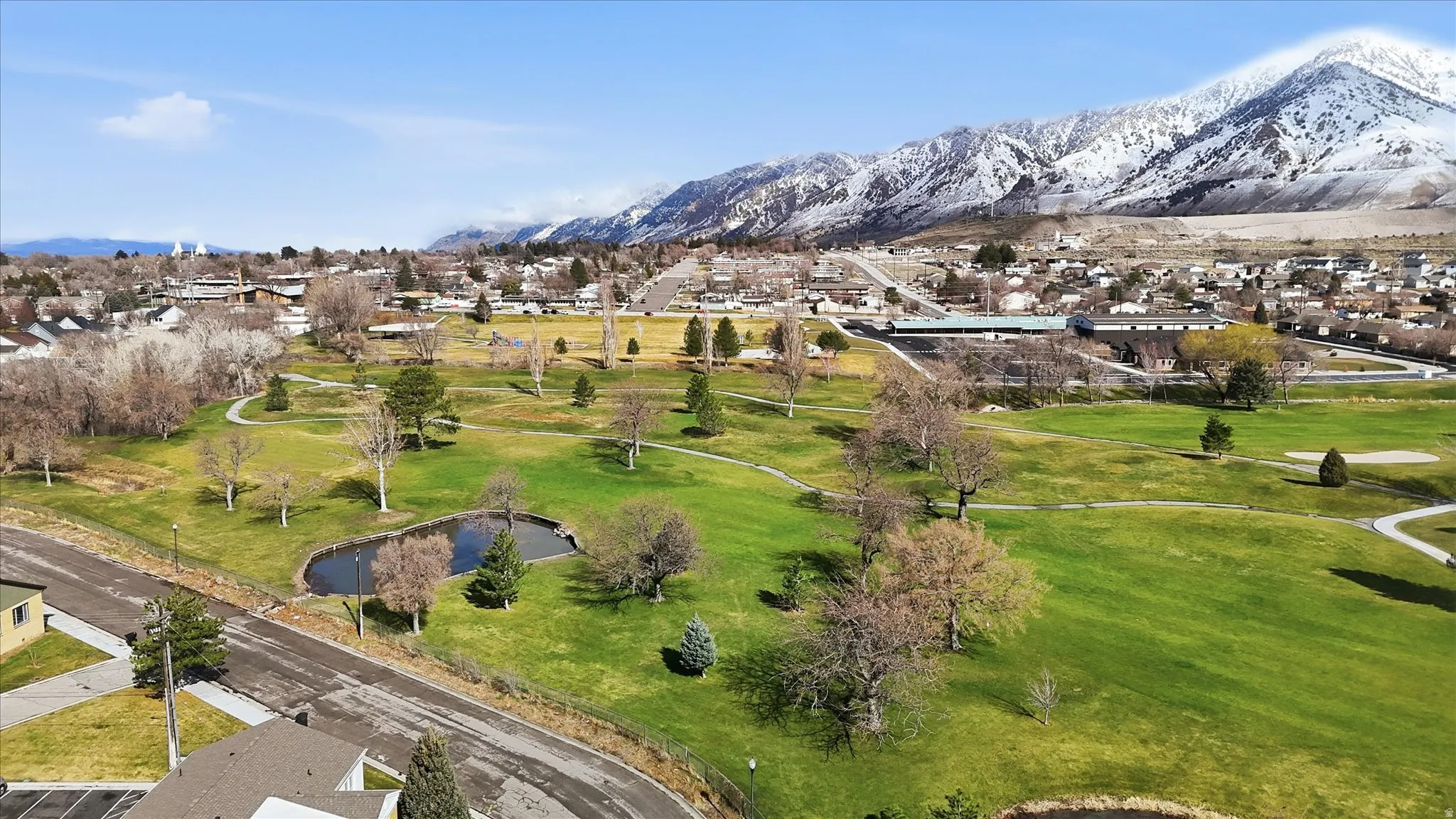 Golf course and Mountain View