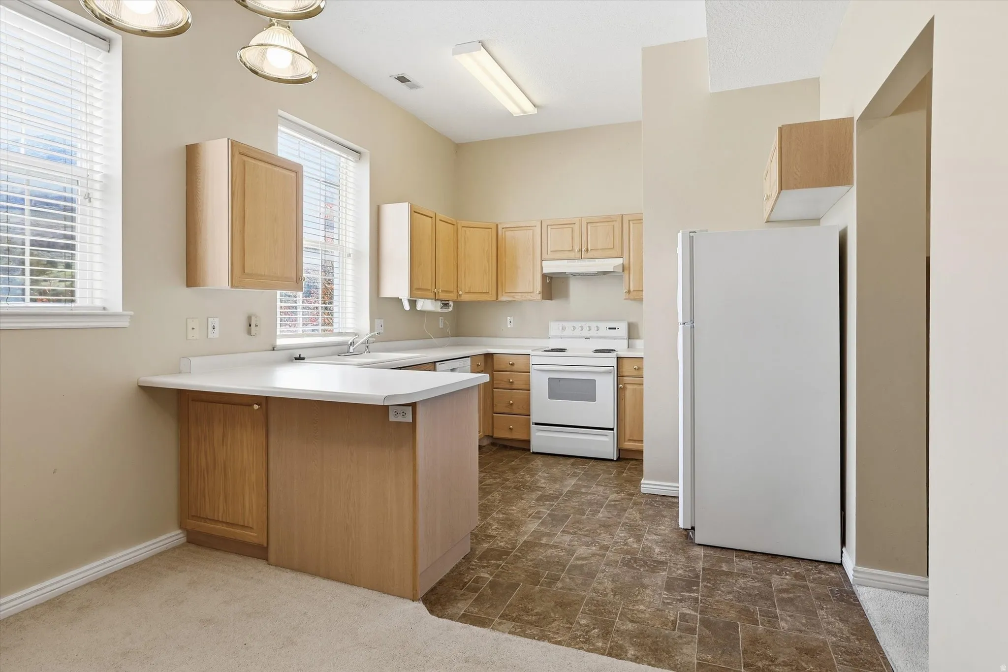 All appliances are included in the sale