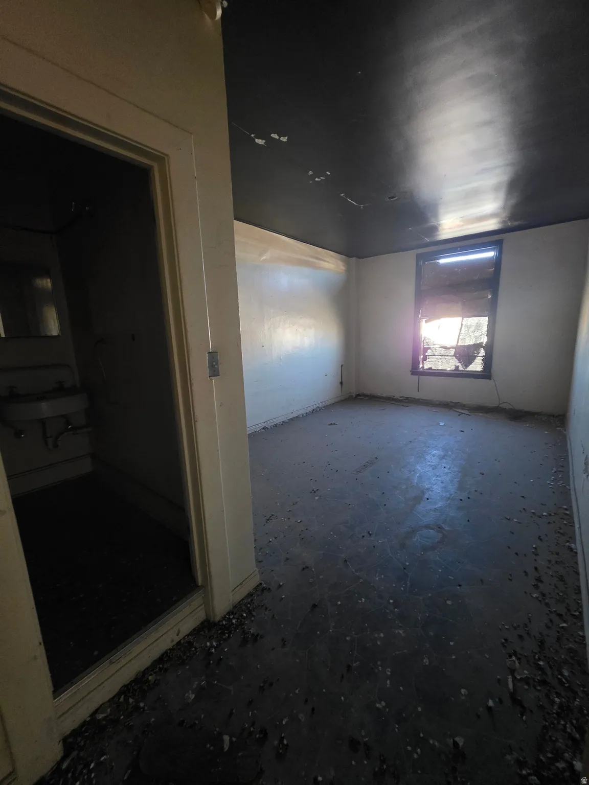 2nd Level Apartments