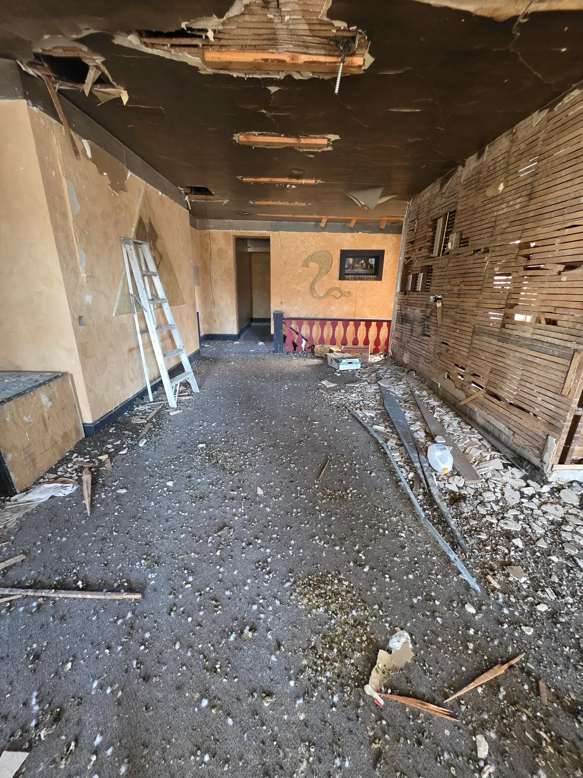 2nd Level Apartments