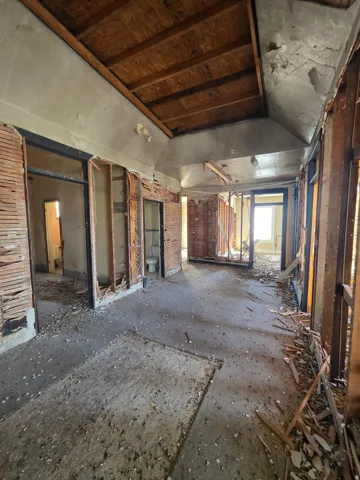 2nd Level Apartments