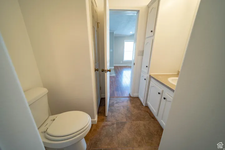1/2 bathroom