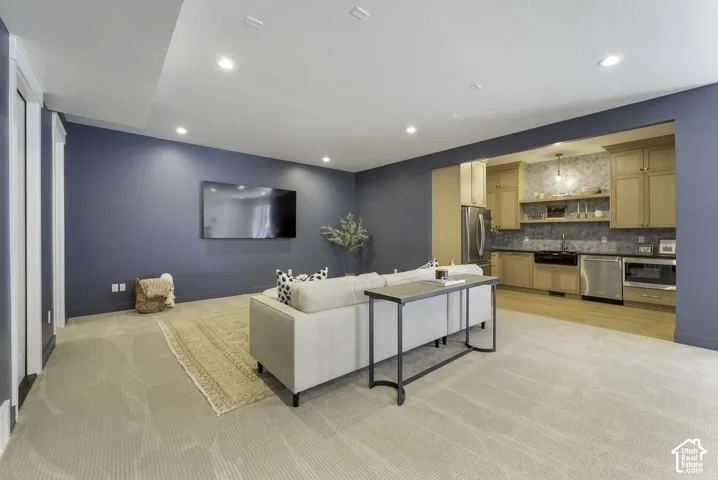 664 S Wildflower Cir, North Salt Lake, Utah 84054