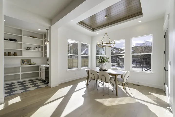 664 S Wildflower Cir, North Salt Lake, Utah 84054
