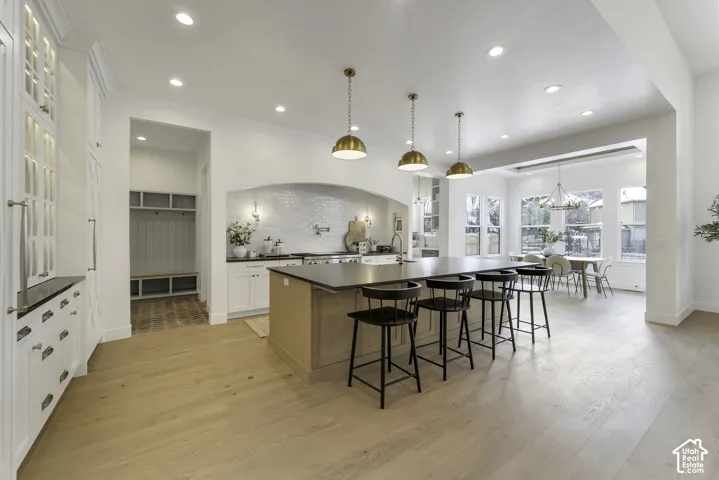 664 S Wildflower Cir, North Salt Lake, Utah 84054