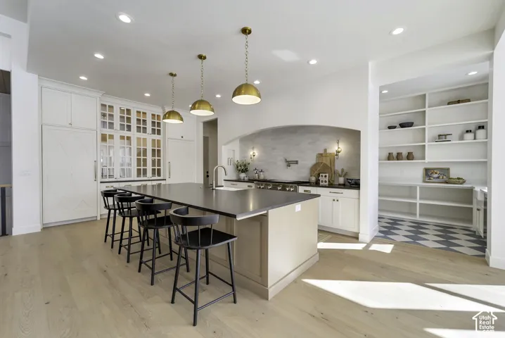 664 S Wildflower Cir, North Salt Lake, Utah 84054