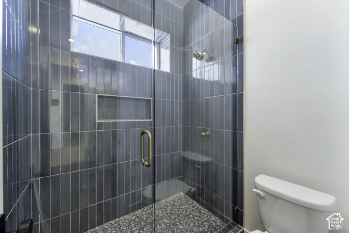 664 S Wildflower Cir, North Salt Lake, Utah 84054