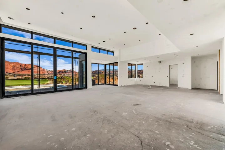 2415 South Village Dr #3, Santa Clara, Utah 84765