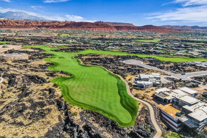 2415 South Village Dr #3, Santa Clara, Utah 84765
