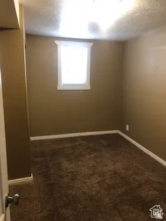 Back single house bedroom 1 with one car garage and backyard deck