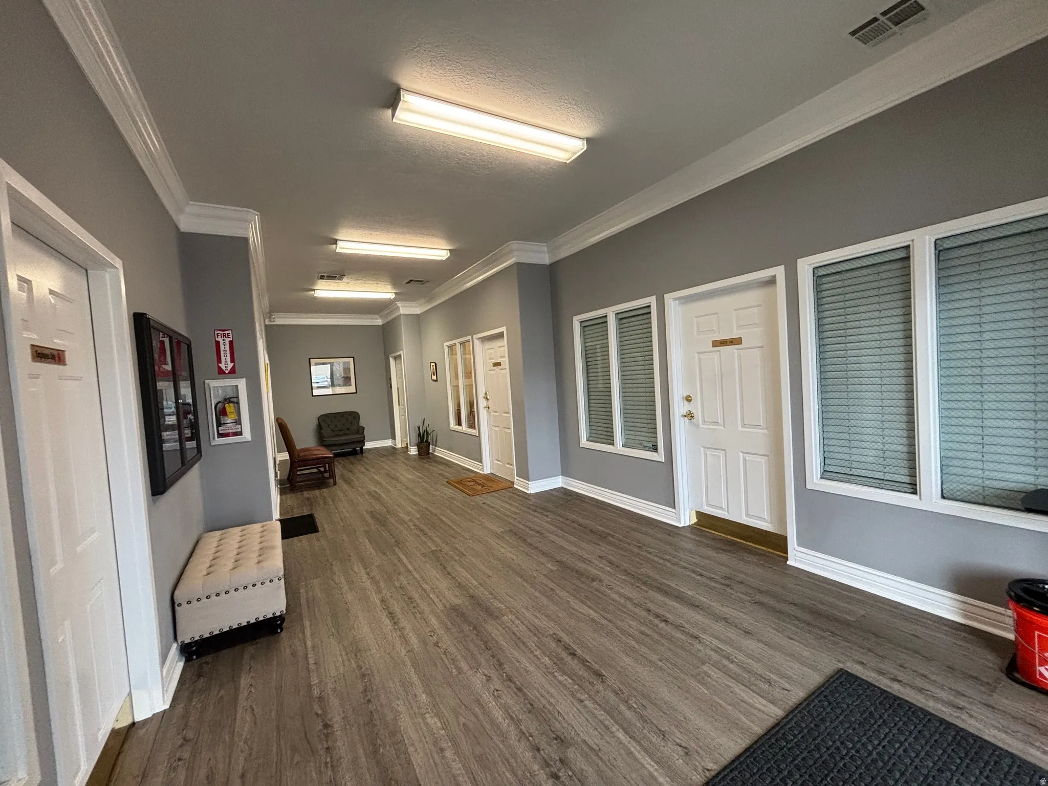 Interior space with ornamental molding
