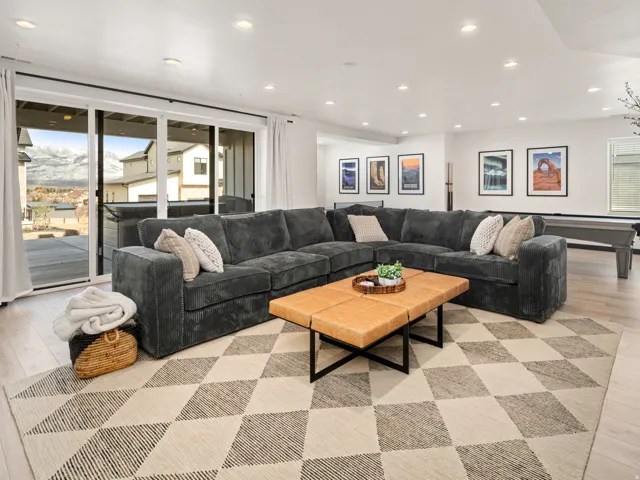 6372 E 950 S #6, Huntsville, Utah 84317