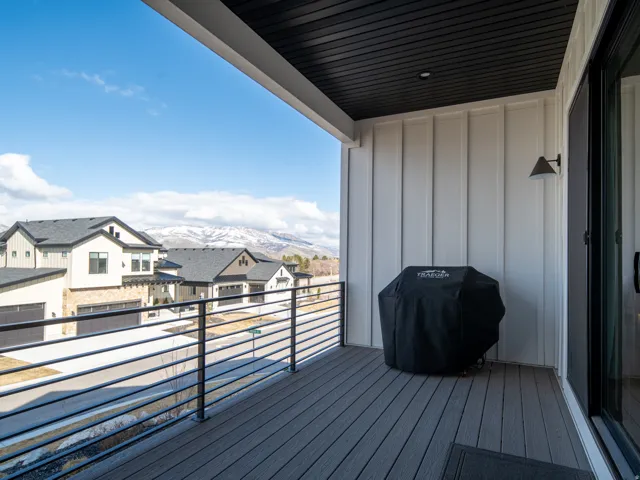 6372 E 950 S #6, Huntsville, Utah 84317