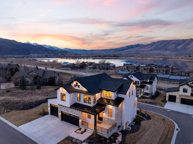6372 E 950 S #6, Huntsville, Utah 84317