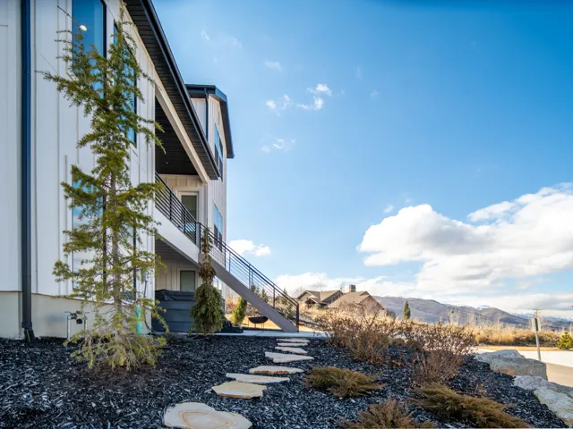 6372 E 950 S #6, Huntsville, Utah 84317