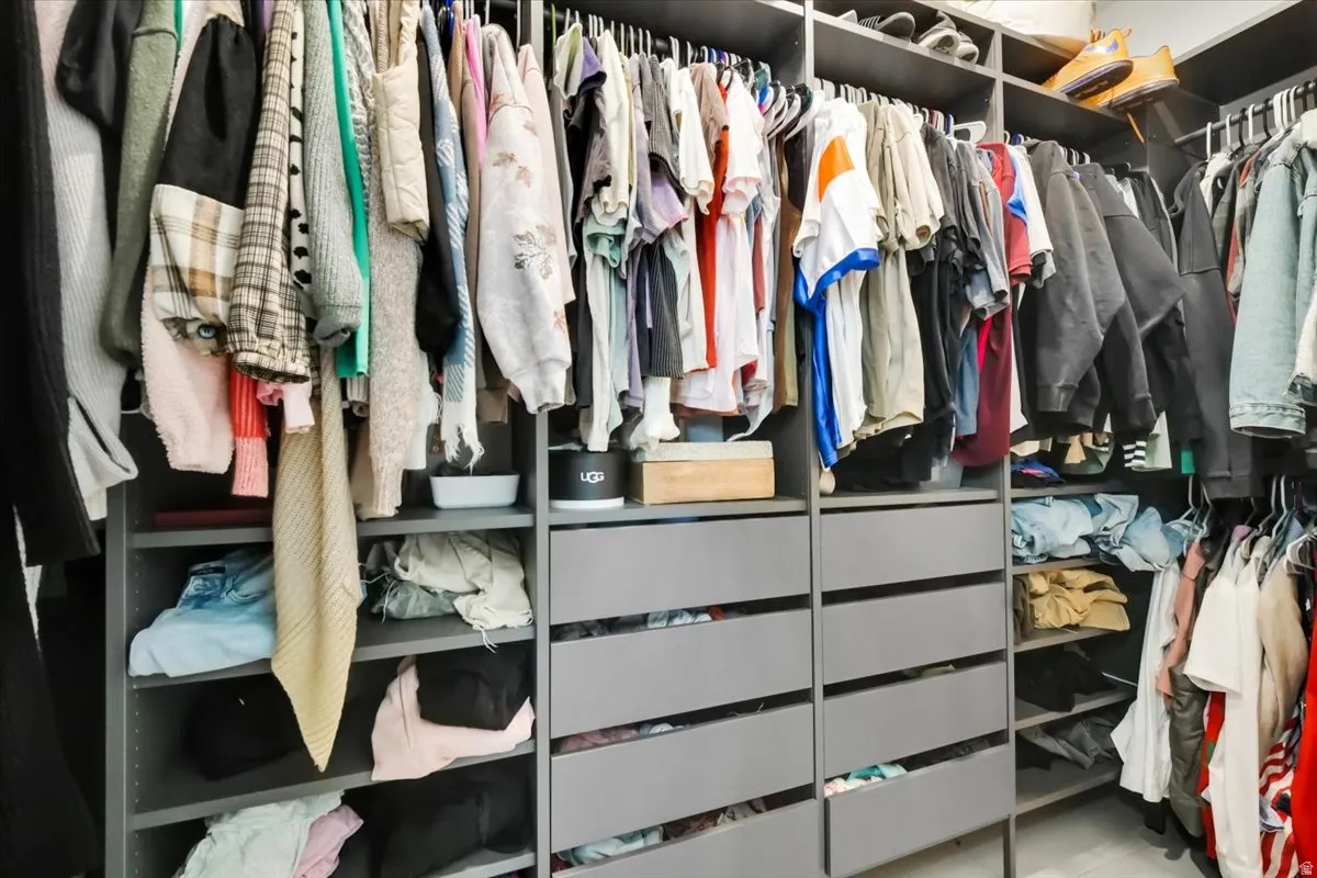 View of walk in closet