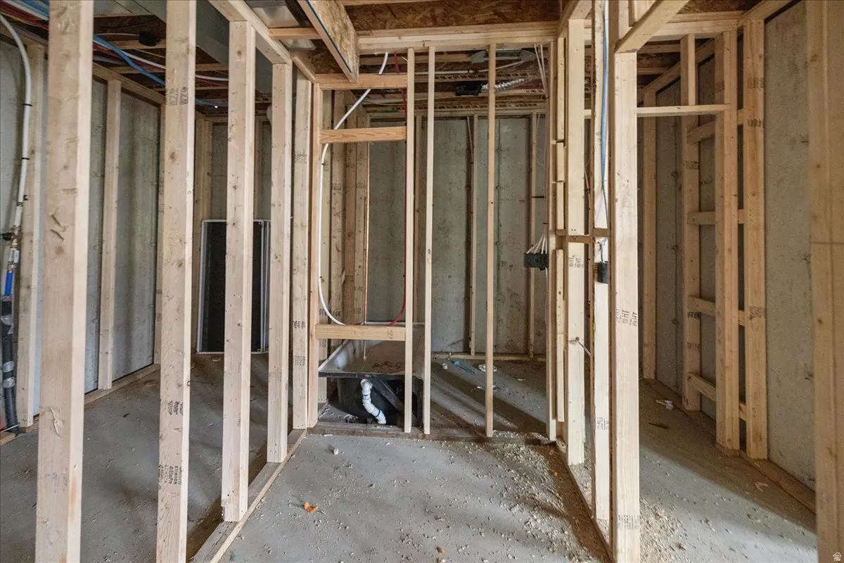 Basement Bed 3/Bathroom