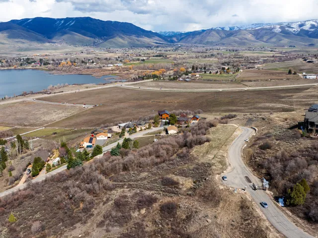 1215 S Via Monaco Dr, Huntsville, Utah 84317