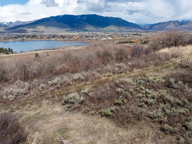 1215 S Via Monaco Dr, Huntsville, Utah 84317