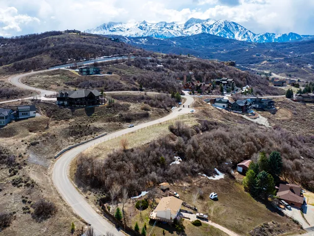 1215 S Via Monaco Dr, Huntsville, Utah 84317