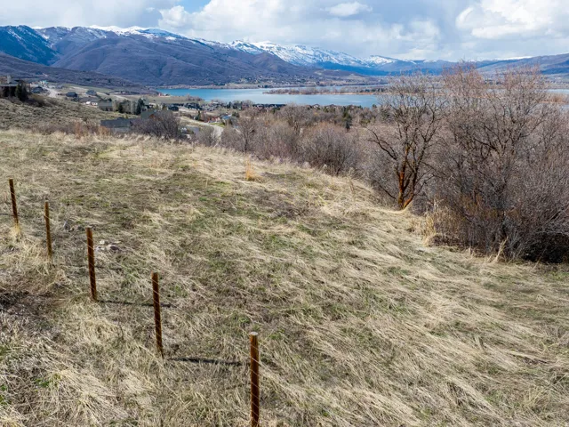1215 S Via Monaco Dr, Huntsville, Utah 84317