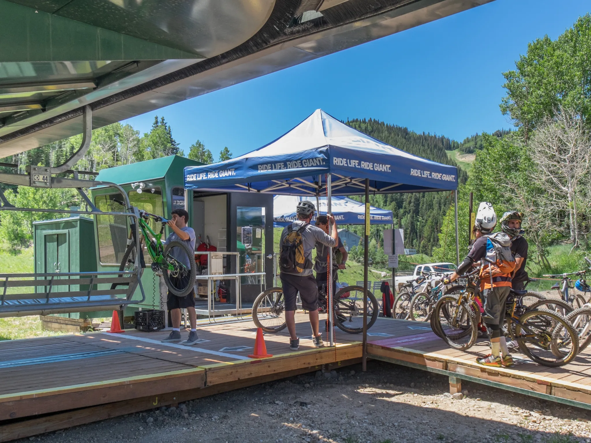 400+ miles of interconnected trails for biking, hiking, and running across the Park City area.