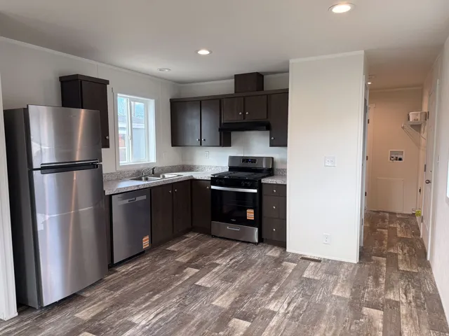 75 W 250 N #13, Clearfield, Utah 84015