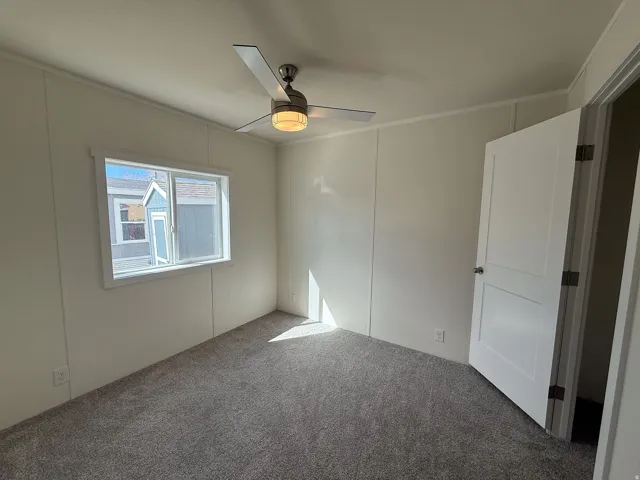 75 W 250 N #13, Clearfield, Utah 84015