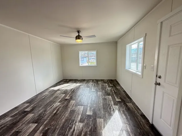 75 W 250 N #13, Clearfield, Utah 84015