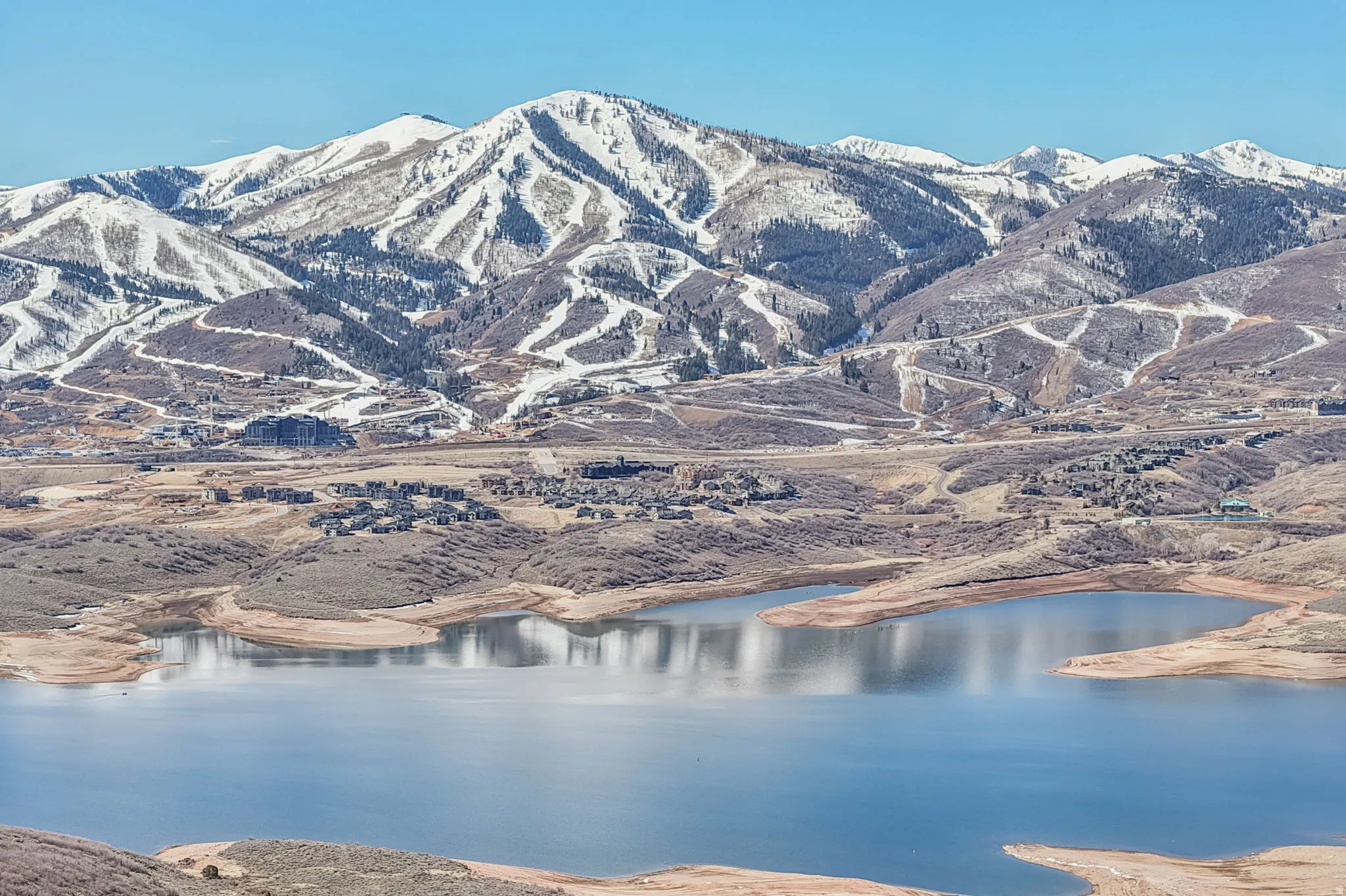 Water view with mountains