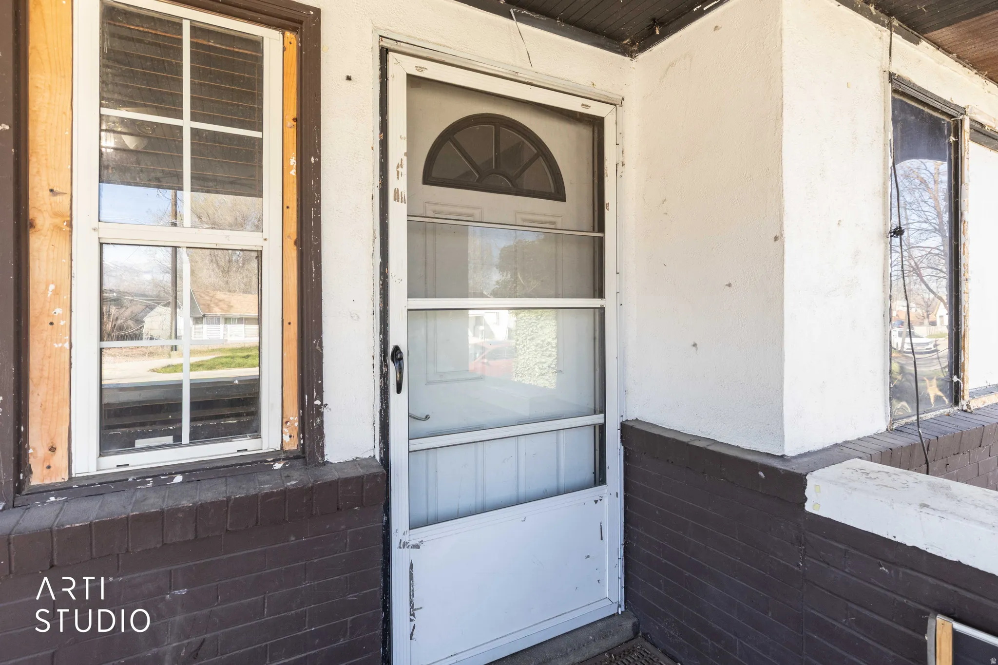 Entrance to property