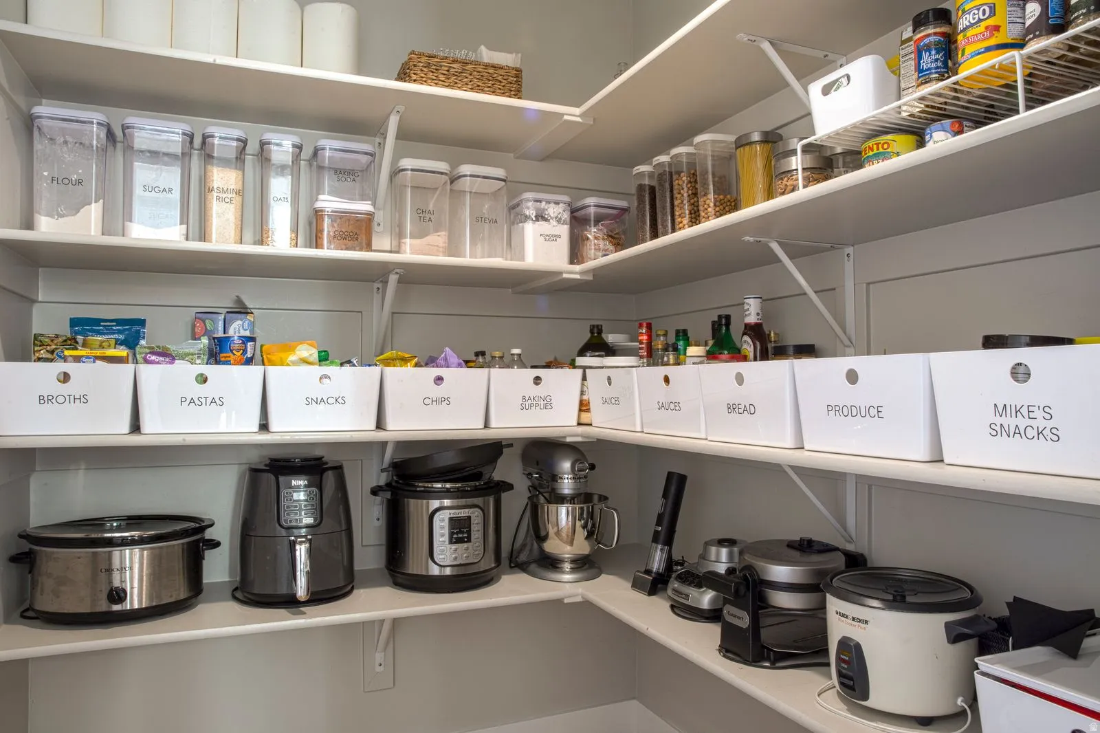 Walk-in pantry