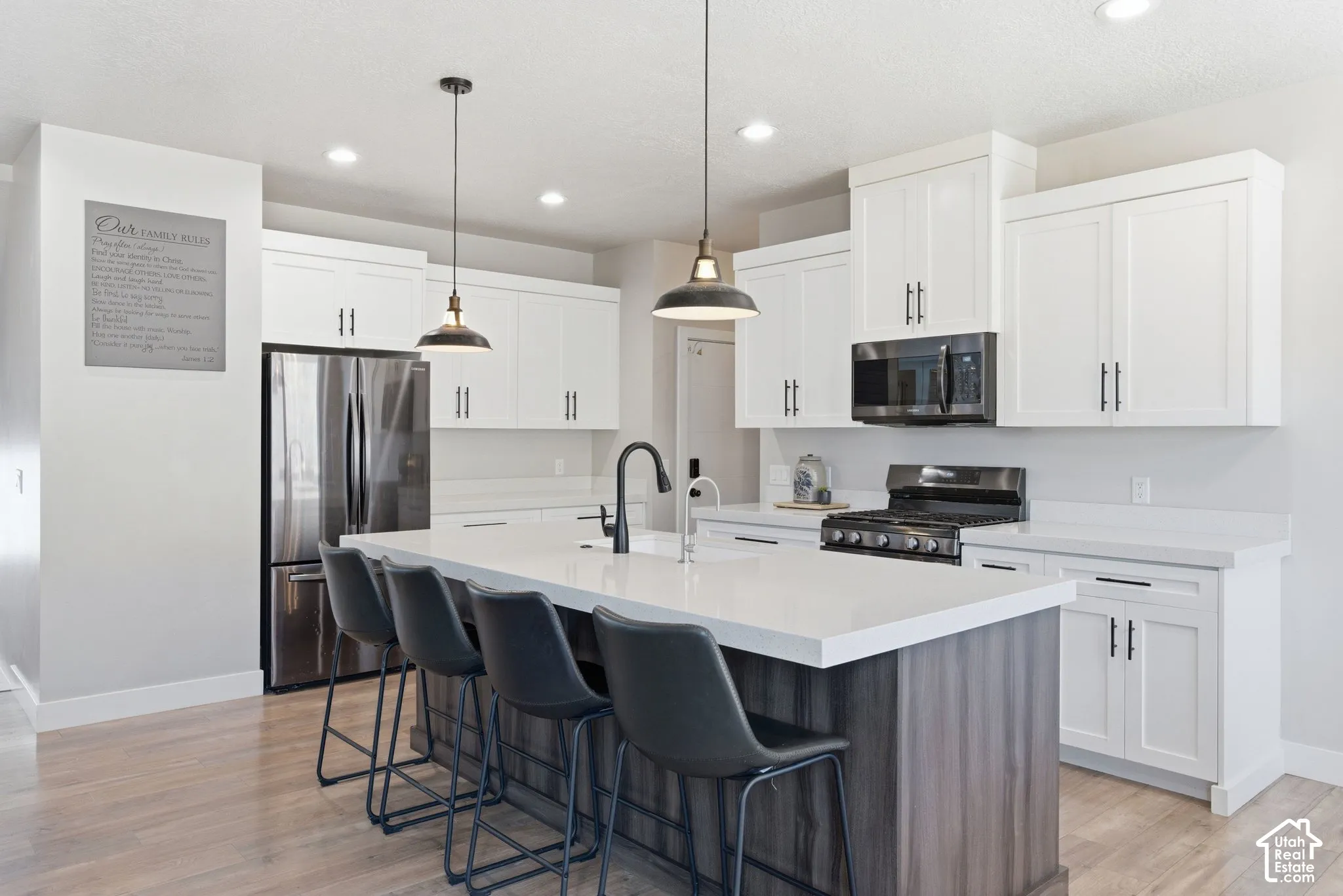 Very large quartz countertop