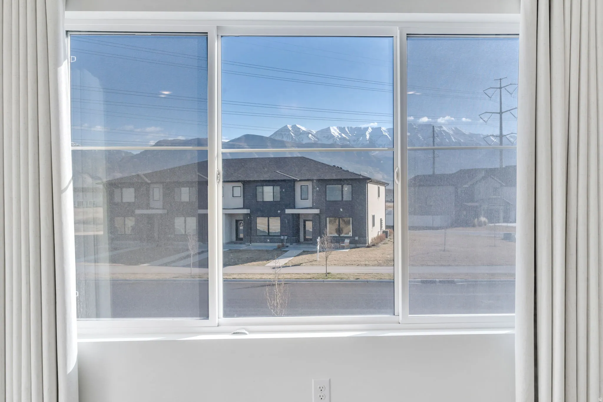 Detailed view of a mountain backdrop