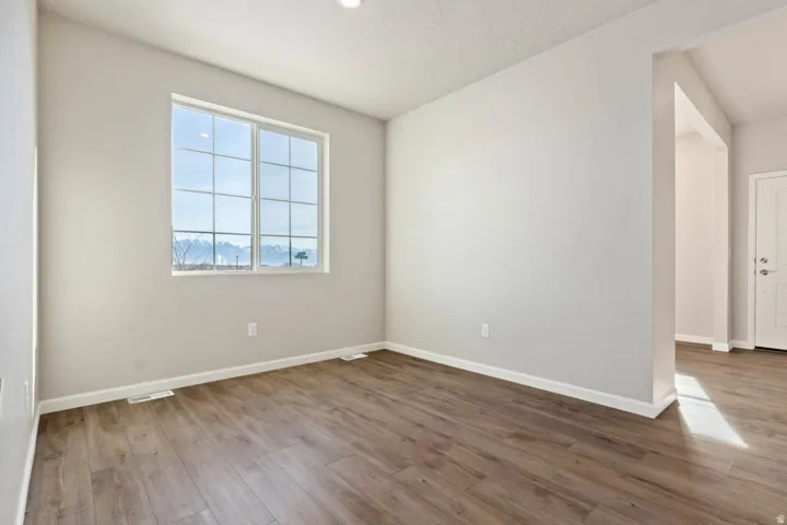 276 N Roundabout St, Saratoga Springs, Utah 84045