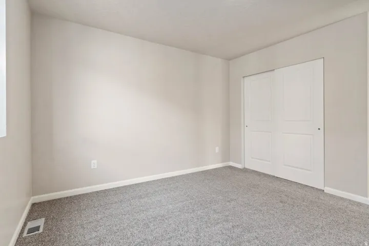 276 N Roundabout St, Saratoga Springs, Utah 84045