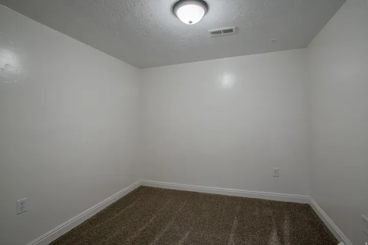 513 N 400 E #14b, Bountiful, Utah 84010
