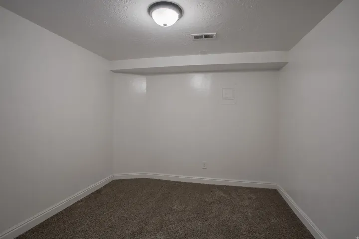 513 N 400 E #14b, Bountiful, Utah 84010