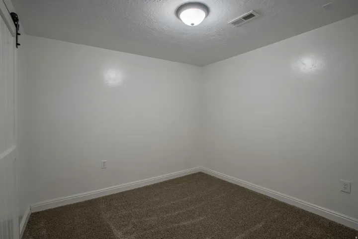 513 N 400 E #14b, Bountiful, Utah 84010